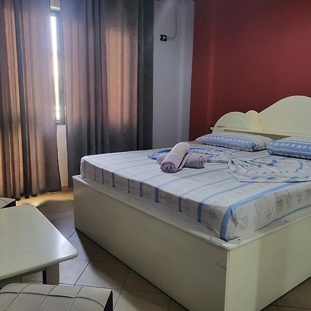 Hotel Europa Lezhë Eksteriør bilde
